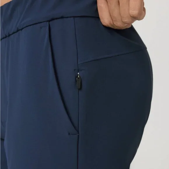 Vuori Women's Pants Miles Ankle Pant Medium Regular Navy Blue EEUC - Picture 3 of 9